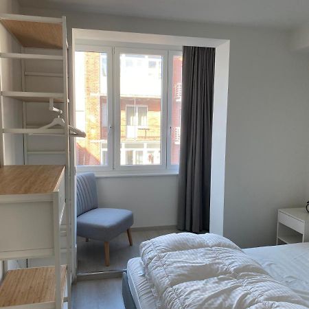 Ruim En Lichtrijk Appartement Op 100M Van Zee Te 코크시데 외부 사진